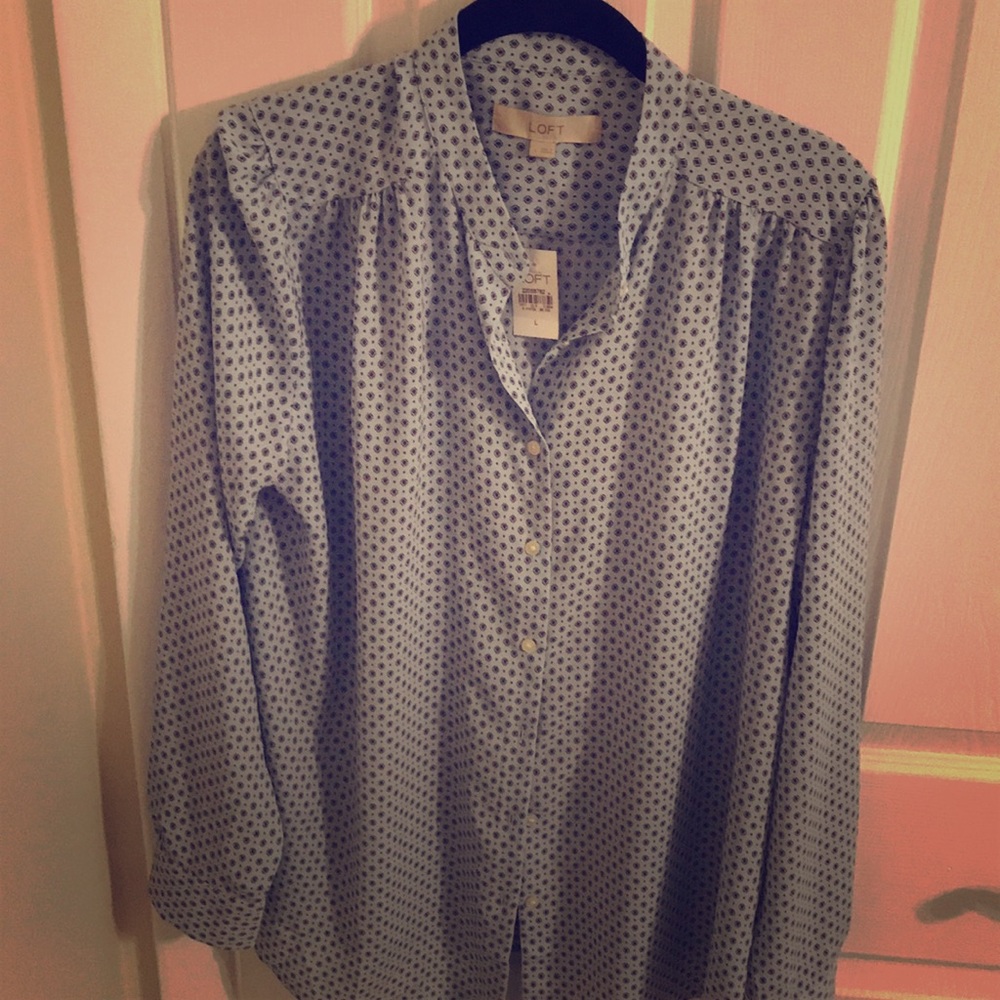 Ann Taylor Loft long sleeve button down